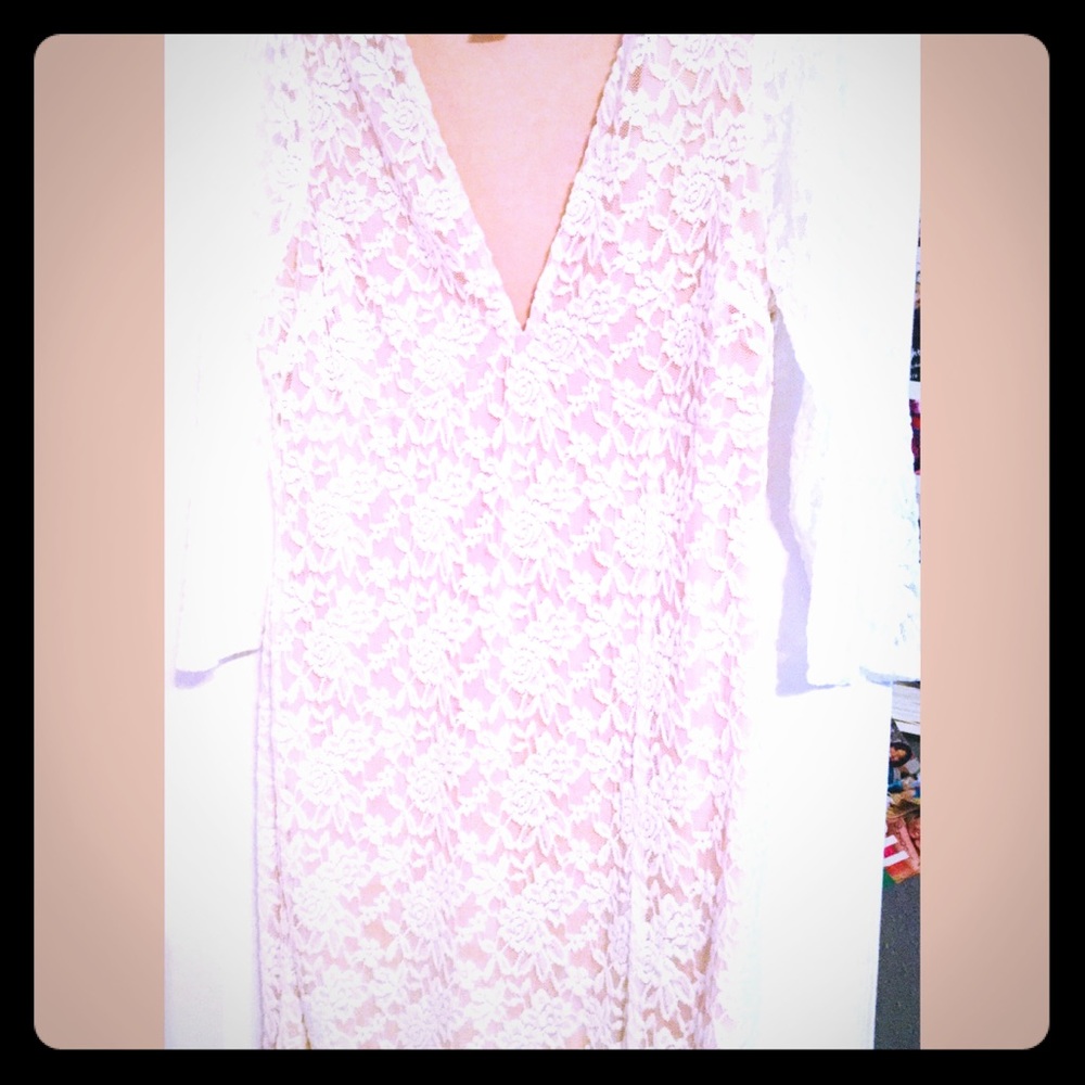 Elegant long sleeve lace dress